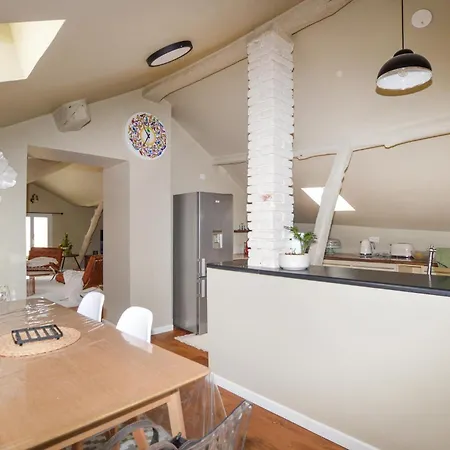 Gorgeous In Bastia With Kitchen Apartment