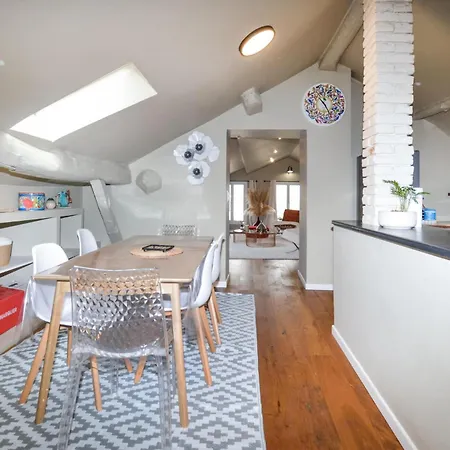 Gorgeous In Bastia With Kitchen Apartment