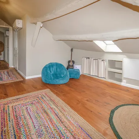 Διαμέρισμα Gorgeous Apartment In Bastia With House Sea View