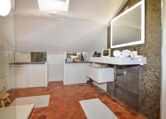 Appartement Beautiful In *